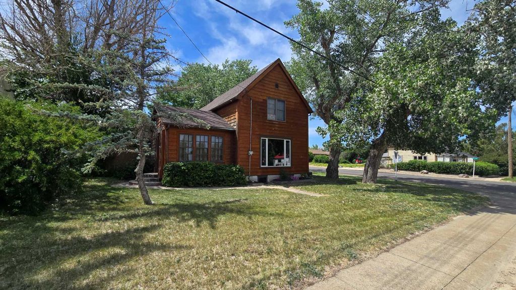 Photo of 108 3 Street, Warner, AB T0K 2L0 (MLS # A2296338)