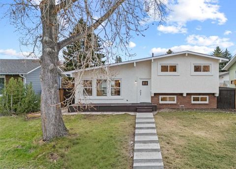 Photo of 212 Queen Anne Road SE, Calgary, AB T2J 4S7 (MLS # A2304271)