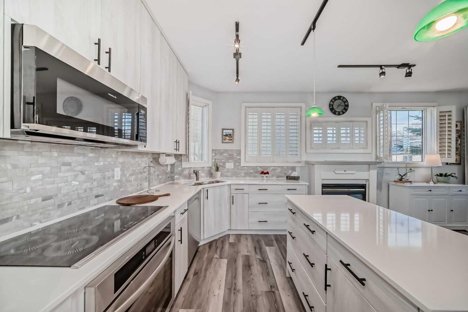 3412 Parkdale Boulevard NW 201