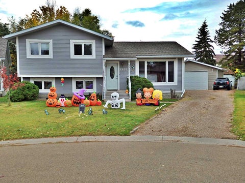 Photo of 5907 51 Avenue, Vermilion, AB T9X 1V8 (MLS # A2351555)