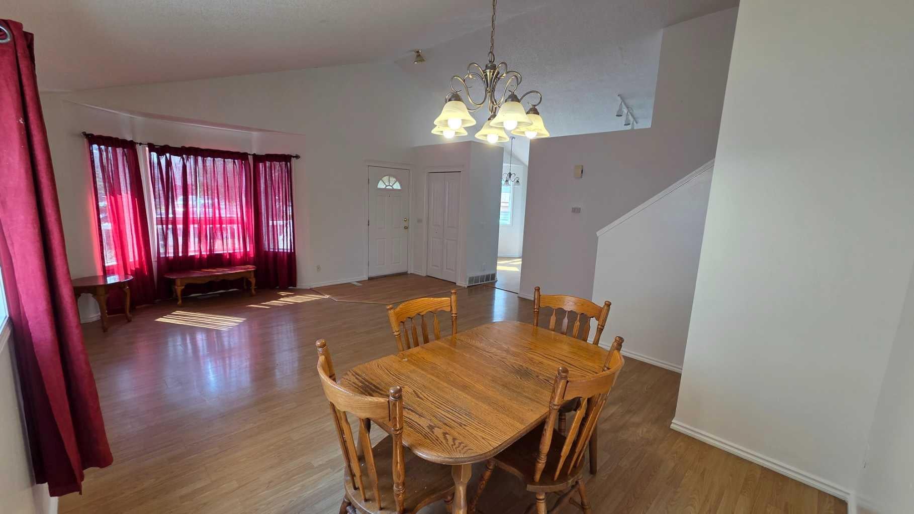 155 Applefield Close SE