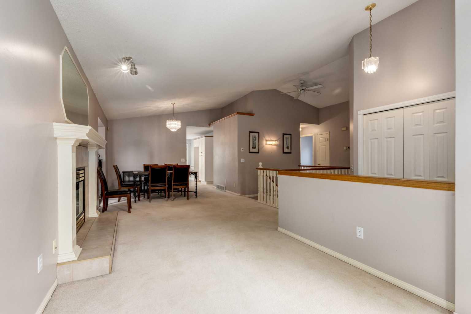 259 Riverview Close SE