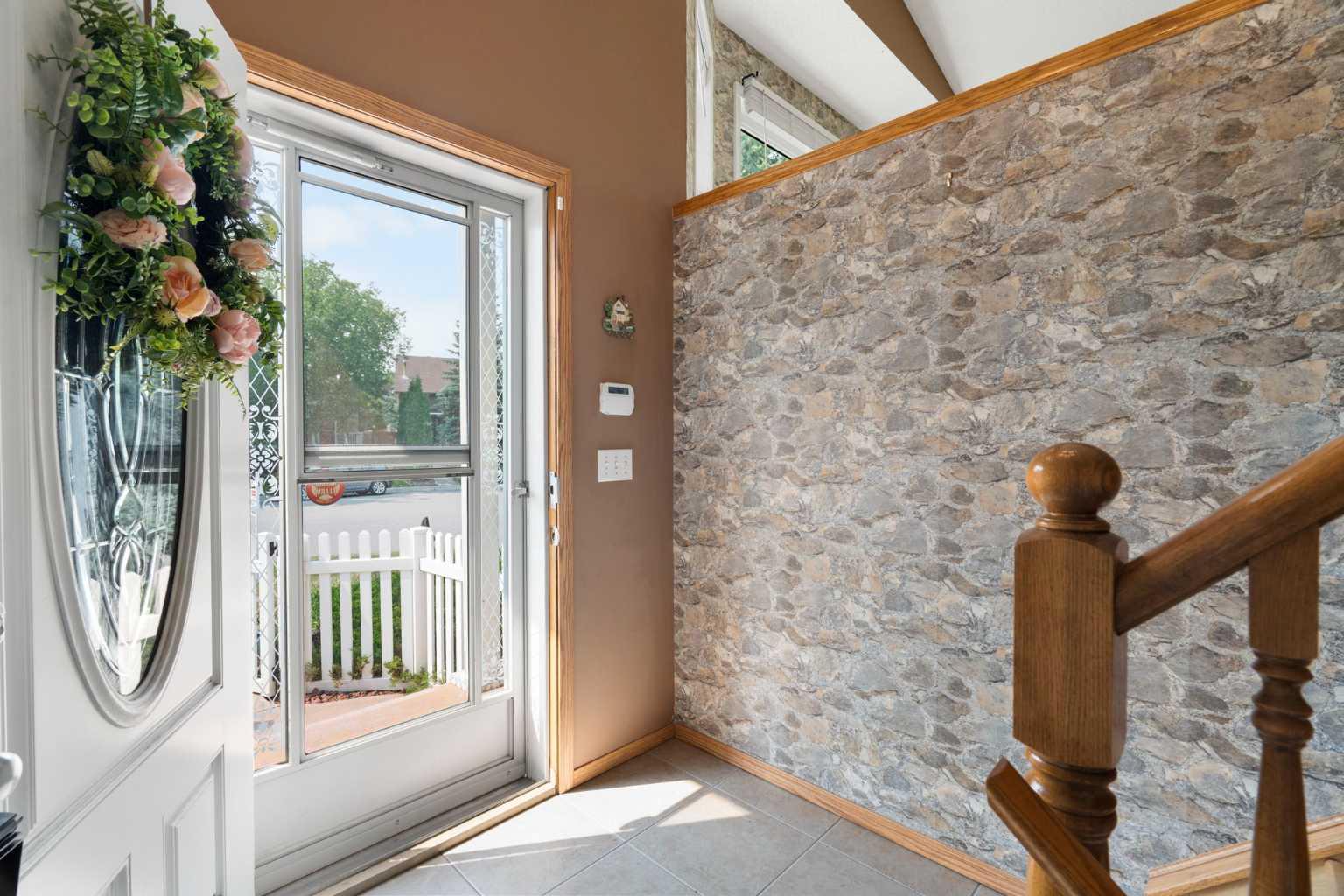 38 Hidden Spring Circle NW
