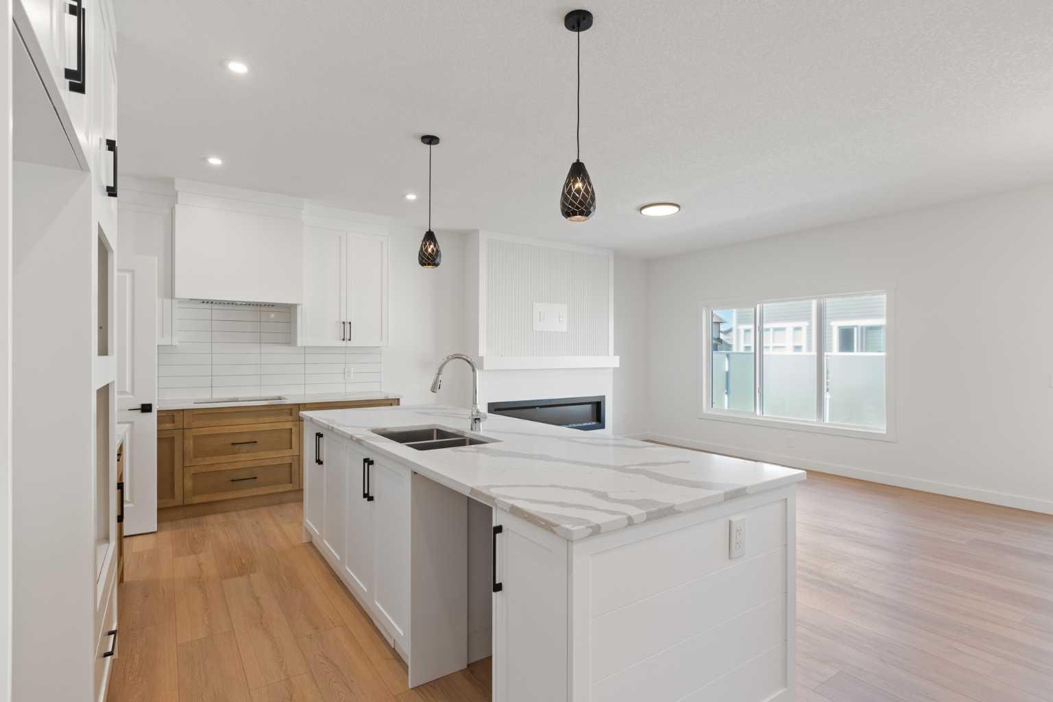 204 Monterey Bay SE