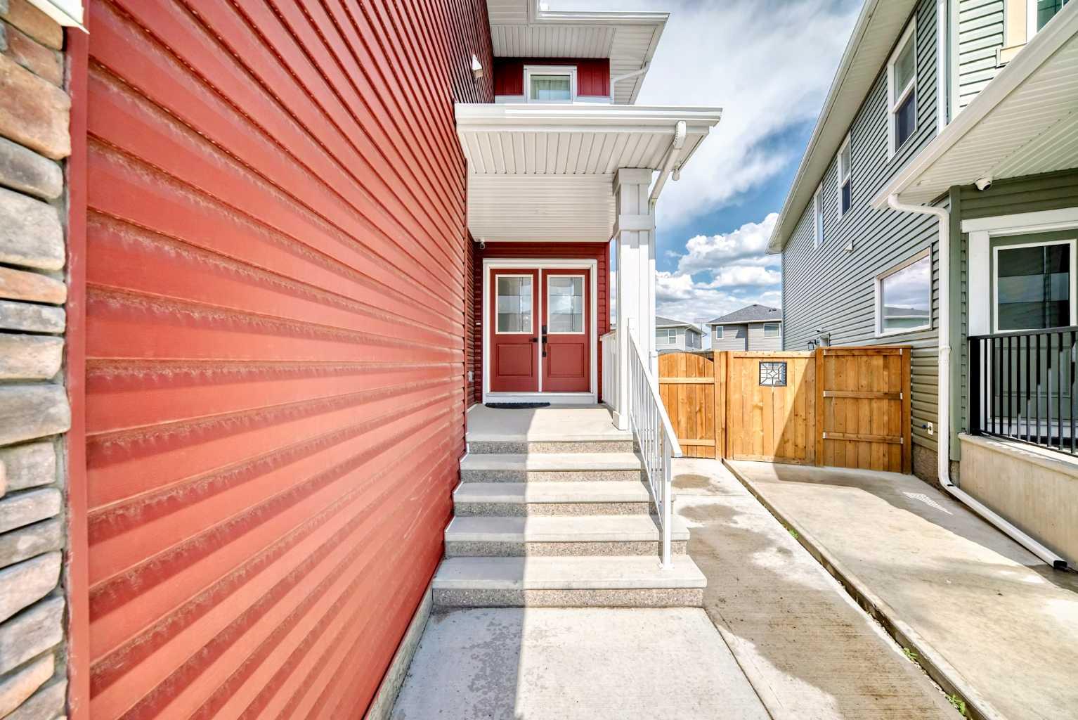 171 Red Sky Crescent NE