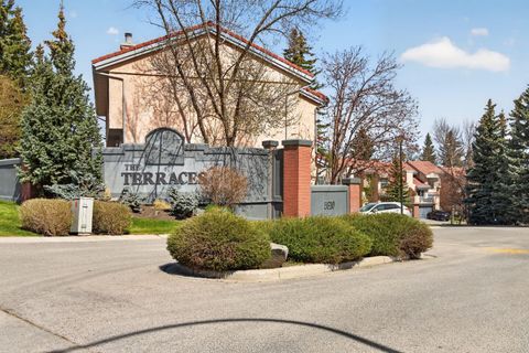 Photo of 5810 Patina Drive SW #75, Calgary, AB T3H 2T6 (MLS # A2310763)