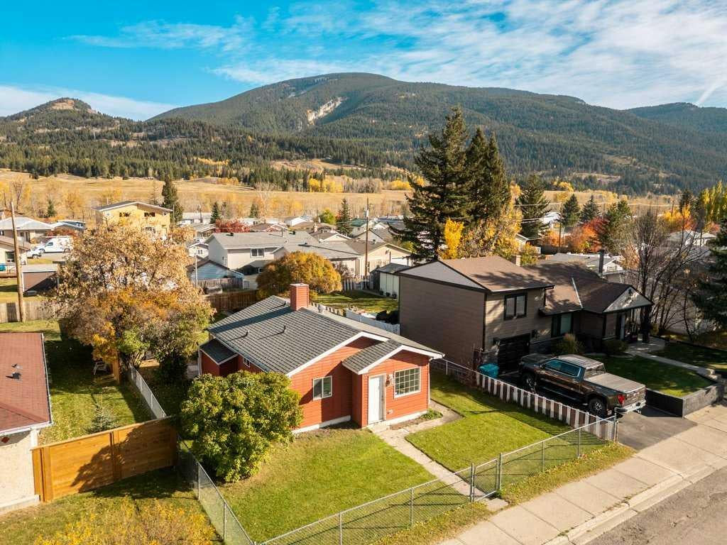 Photo of 11713 20 Avenue, Blairmore, AB T0K 0E0 (MLS # A2350696)