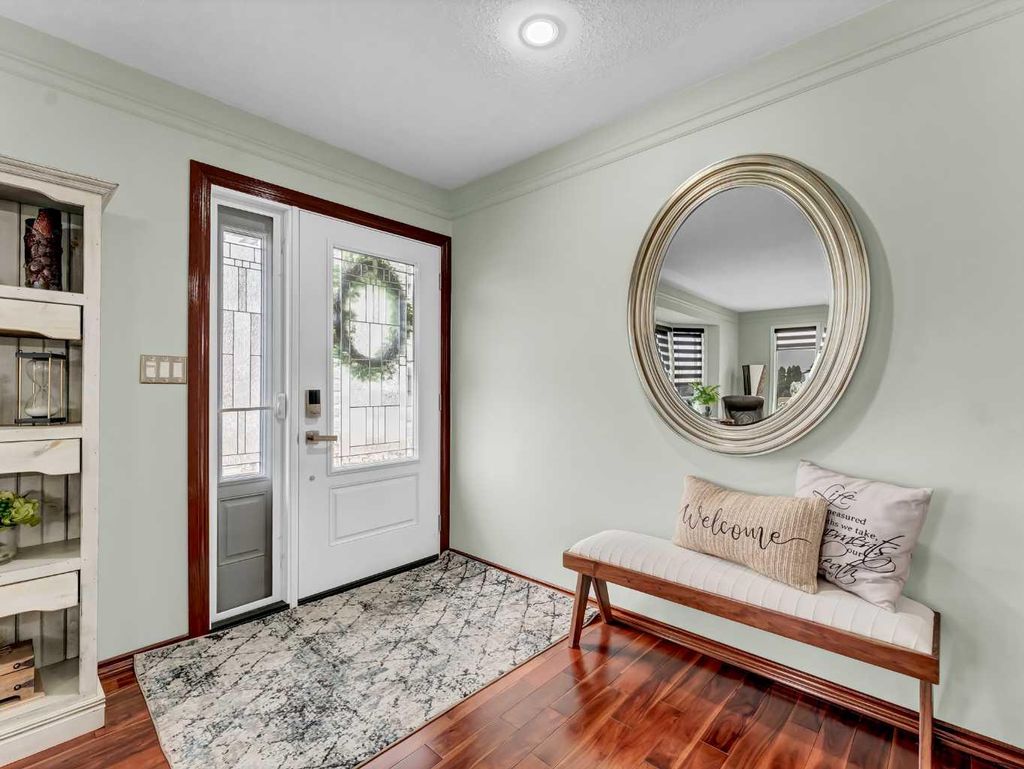 Photo of 20 Church Court SE, Medicine Hat, AB T1B 3Y4 (MLS # A2303148)