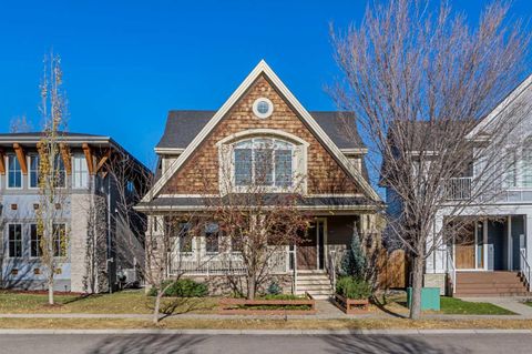 10 Cooperstown Court SW Airdrie AB T4B 2C5