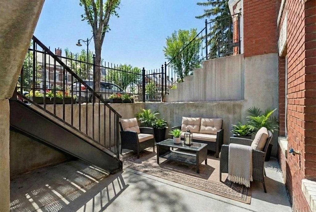 Photo of 25 Promenade Way SE, Calgary, AB T2Z 2Z4 (MLS # A2288134)