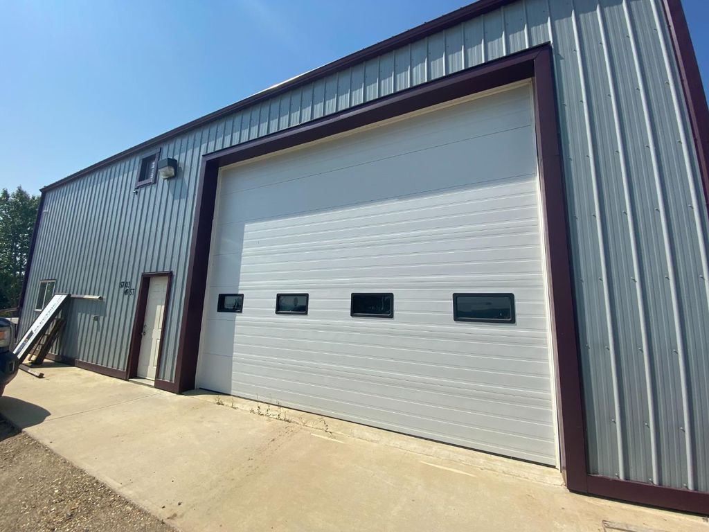 Photo of 5705 49 Street, Grimshaw, AB T0H 1W0 (MLS # A1127792)