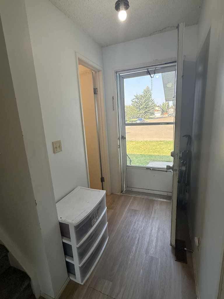 Photo of 144 Winkler Drive, Hanna, AB T0J 1P0 (MLS # A2338750)