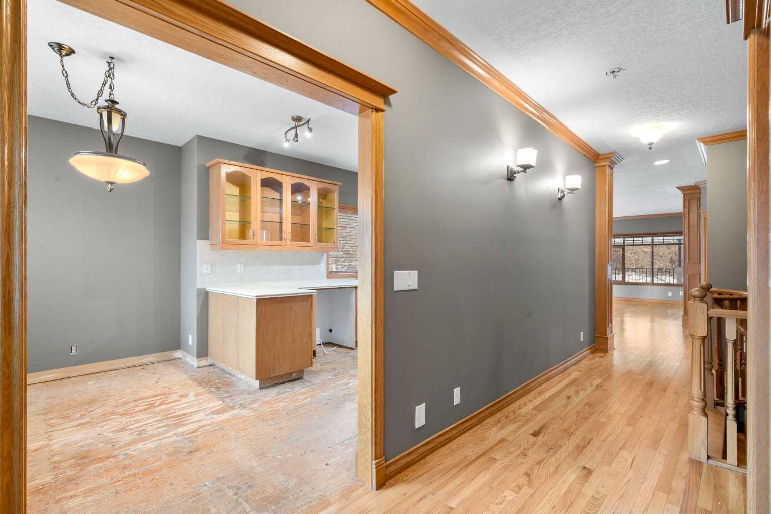 12 Prominence Point SW