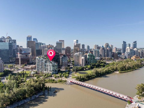 Photo of 738 1 Avenue SW #701, Calgary, AB T2P 5G8 (MLS # A2329435)