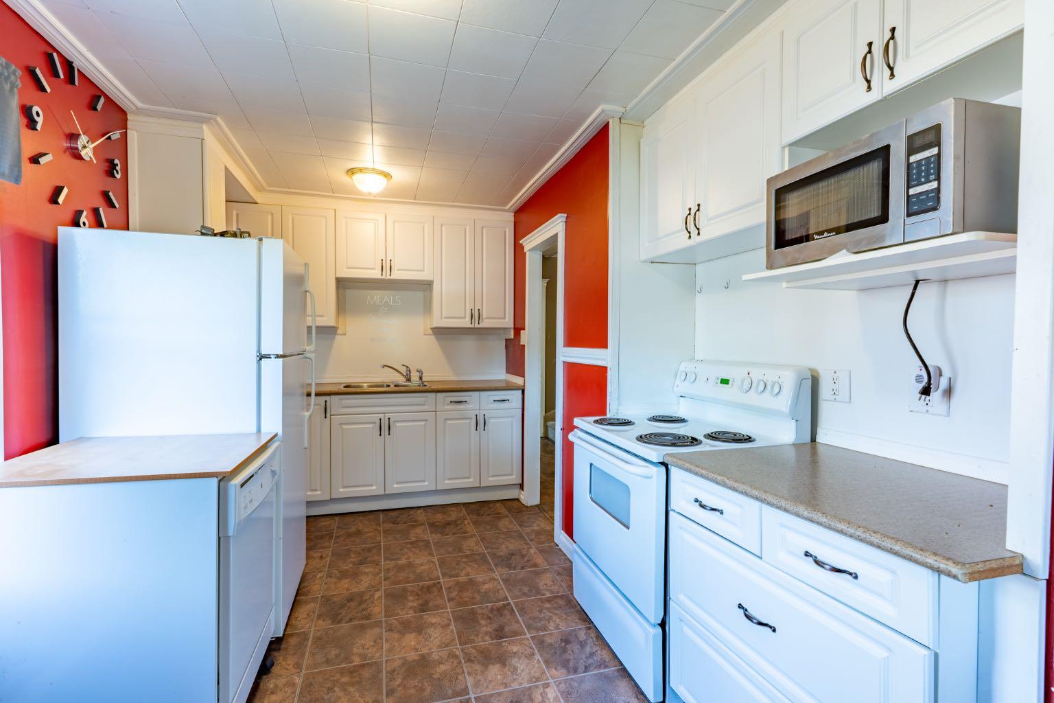4 8 Street SE