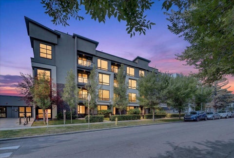 Photo of 607 17 Avenue NW #304, Calgary, AB T2M 0N6 (MLS # A2334055)