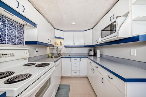 Photo of 9930 Bonaventure Drive SE #702, Calgary, AB T2J 4L4 (MLS # A2302476)