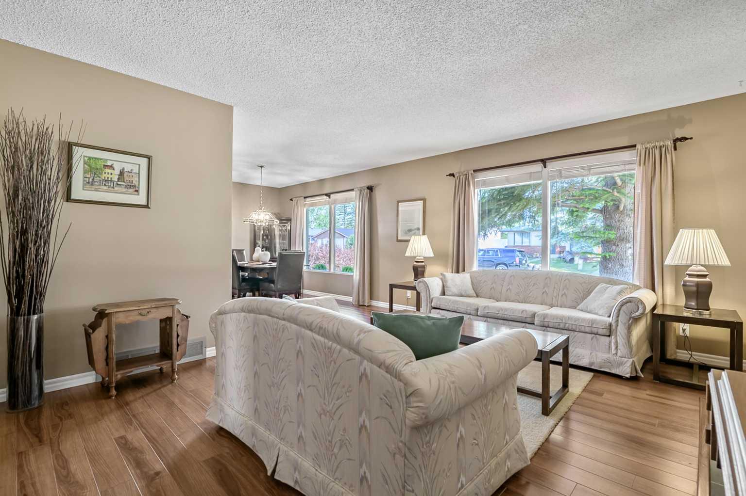 165 Thorson Crescent