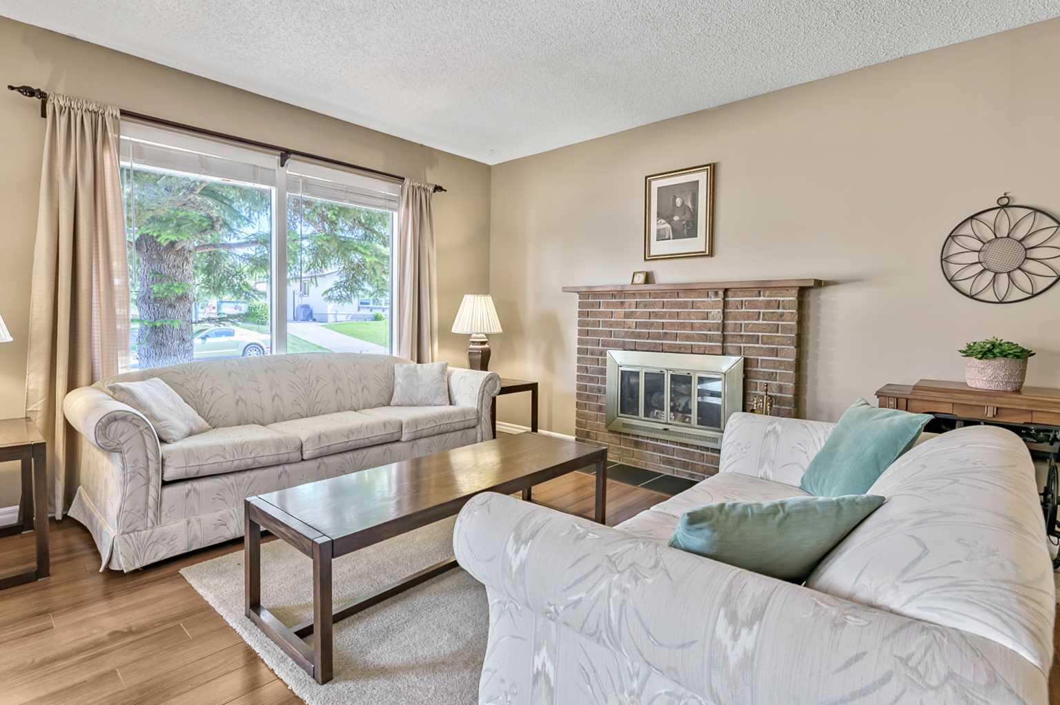 165 Thorson Crescent