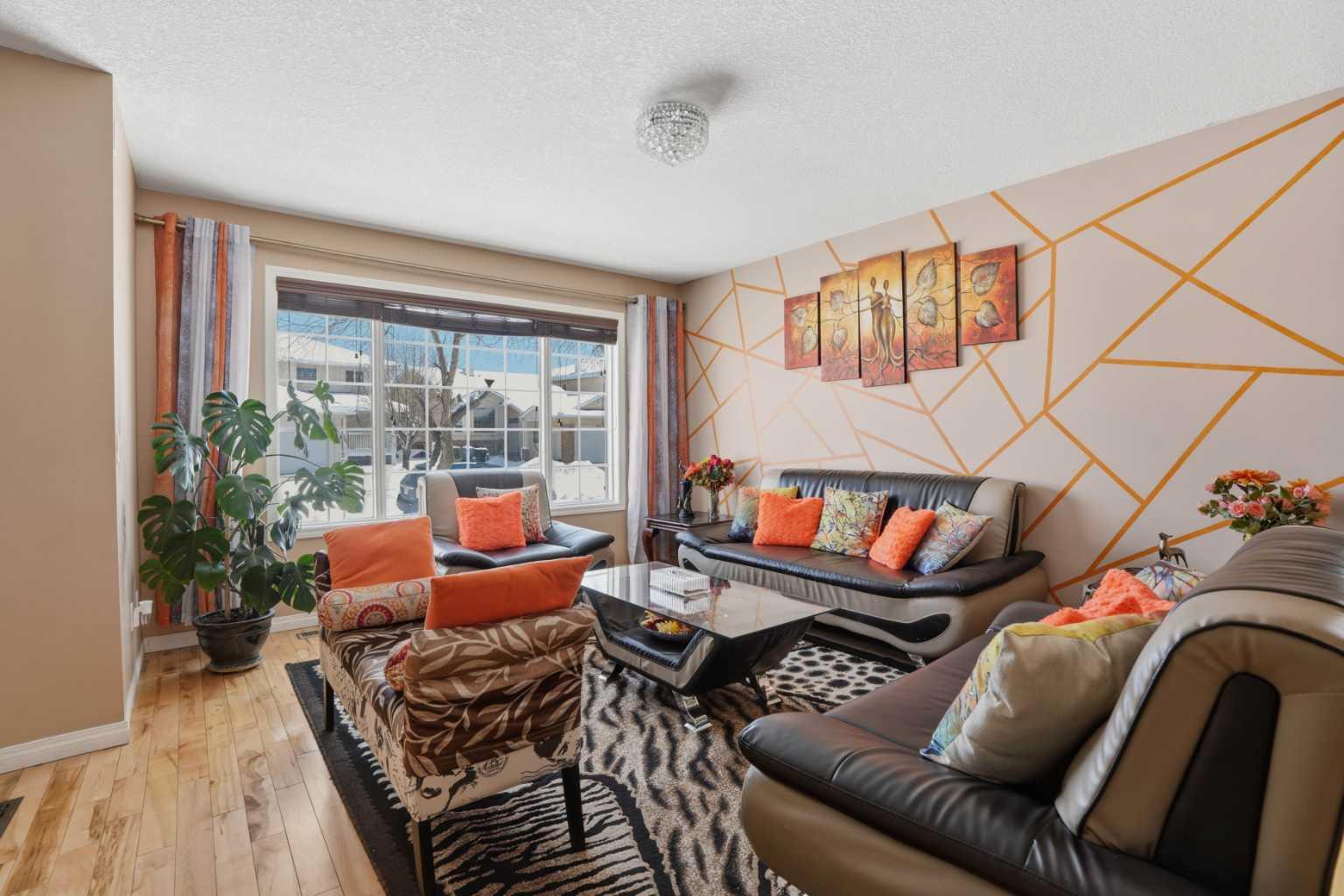 5221 Coral Shores Drive NE