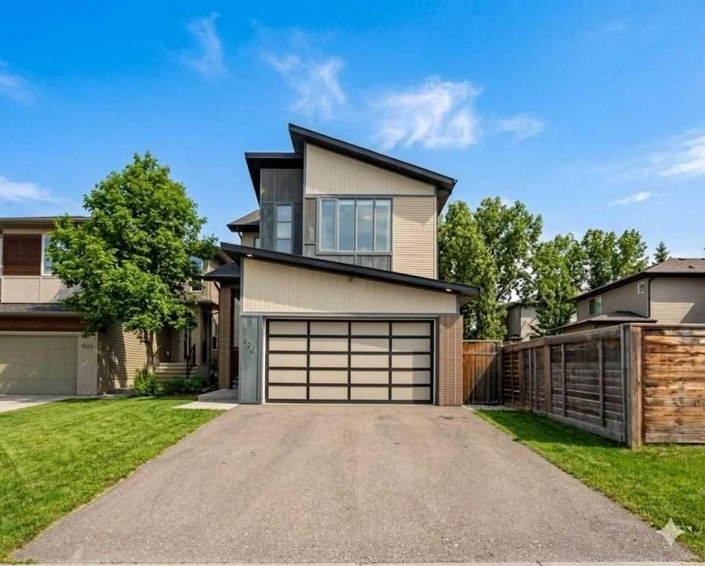 Photo of 220 Walden Heights SE, Calgary, AB T2X 0V7 (MLS # A2293204)