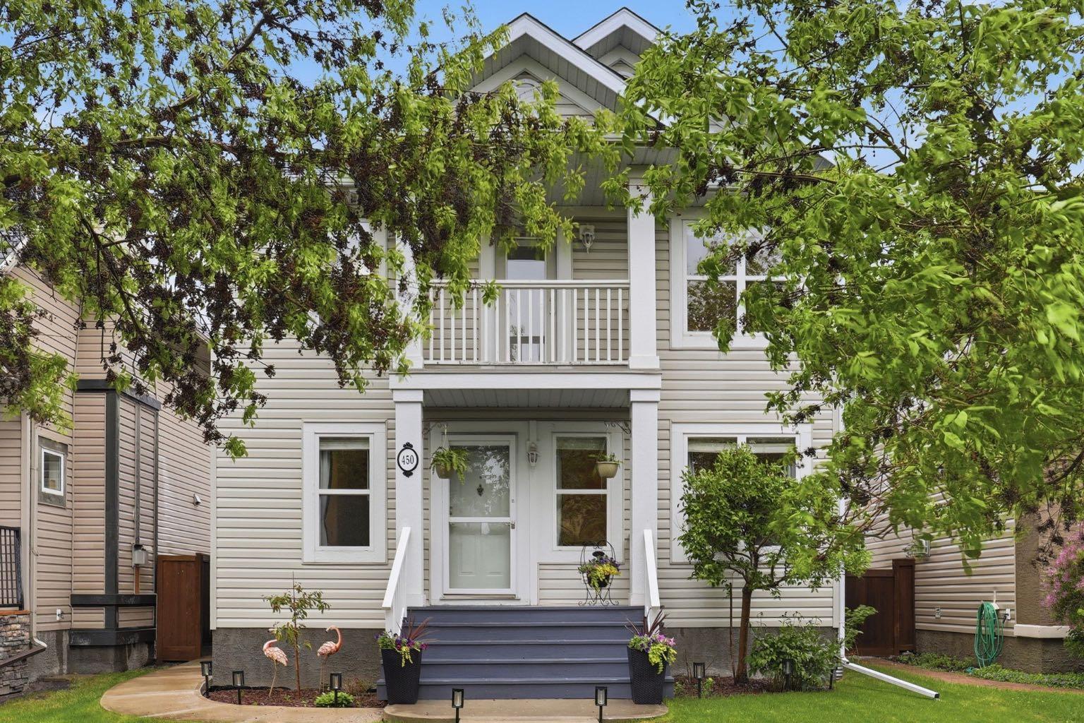 450 Elgin Way SE