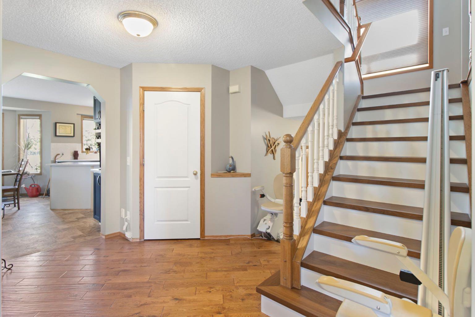 21 Arbour Ridge Park NW