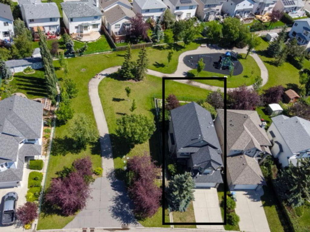 21 Arbour Ridge Park NW