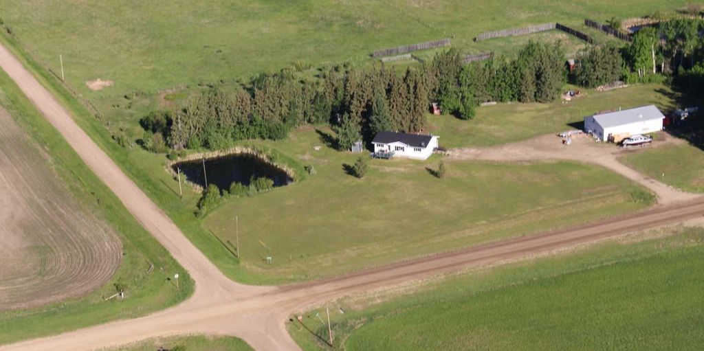 Photo of 71004 Range Road 202, Rural Greenview No. 16, M.D. of, AB T0H 3N0 (MLS # A2307830)