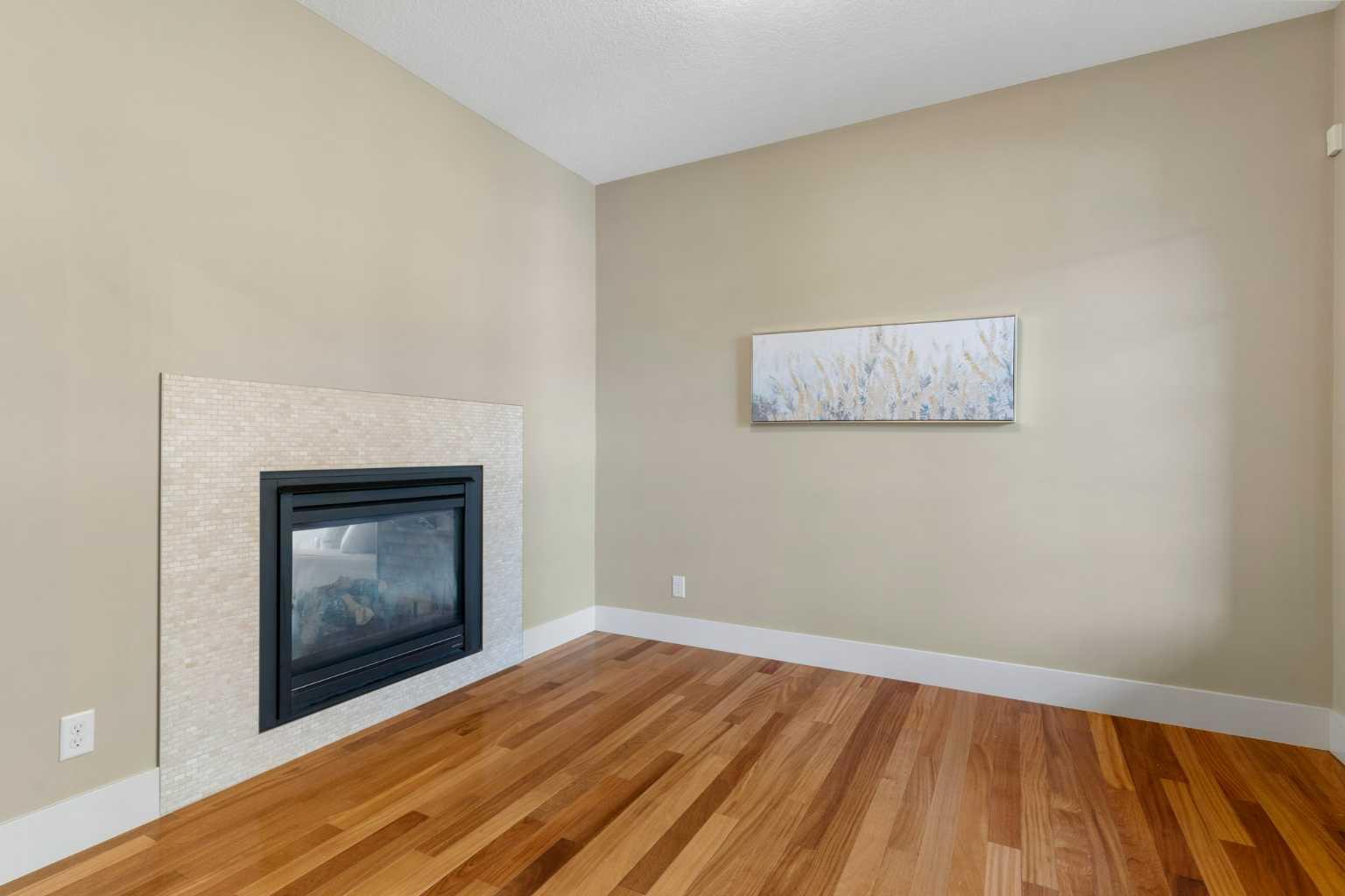 121 Panatella Green NW