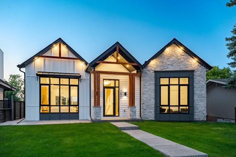 1651 St Andrews Place NW Calgary AB T2N 3Y4