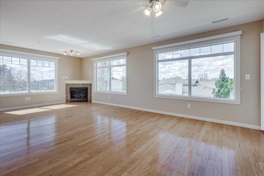 Photo of 4425 Heritage Way #201, Lacombe, AB T4L 2P4 (MLS # A2310326)