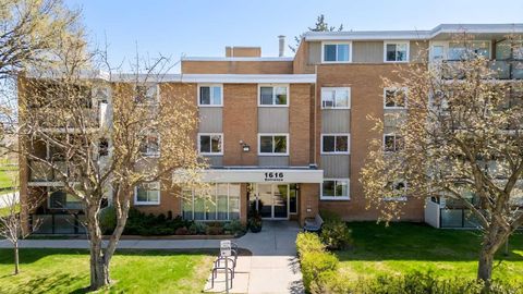 Photo of 1616 8 Avenue NW #424, Calgary, AB T2N 1C3 (MLS # A2303176)