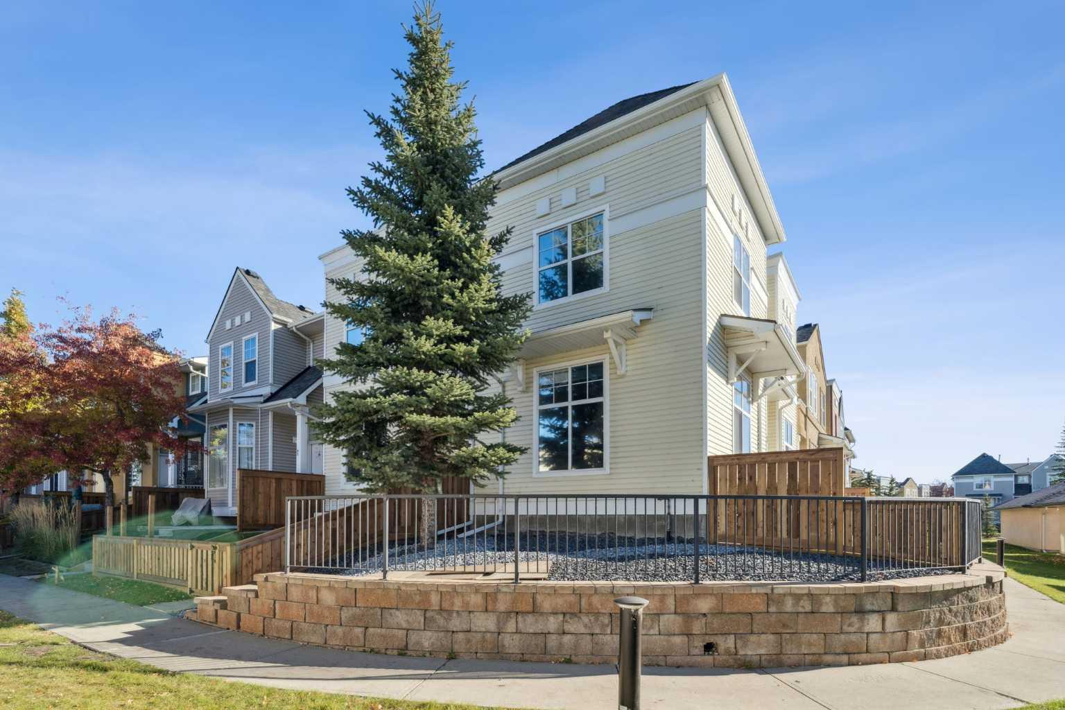 77 Mckenzie Towne Gate SE
