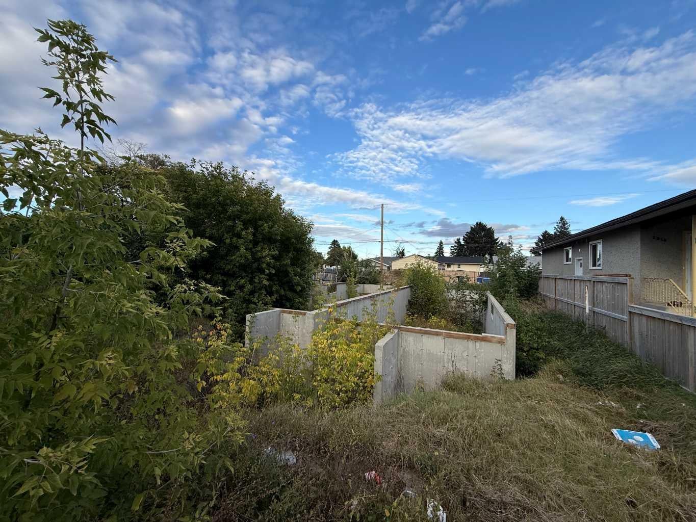 2006 42 Street SE