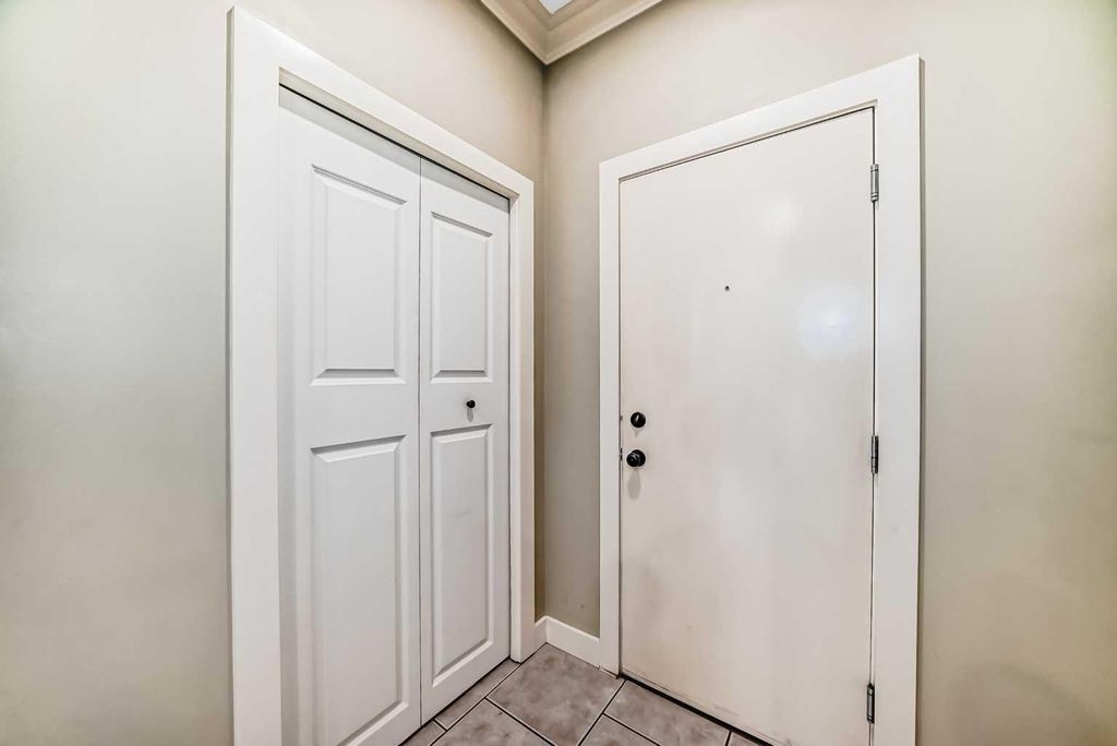 Photo of 323 13 Avenue SW #101, Calgary, AB T2R 0K3 (MLS # A2248841)