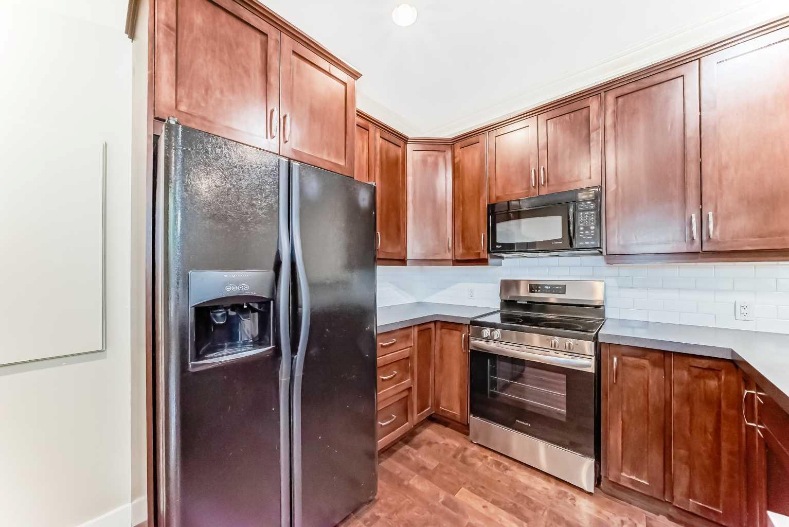 323 13 Avenue SW 101