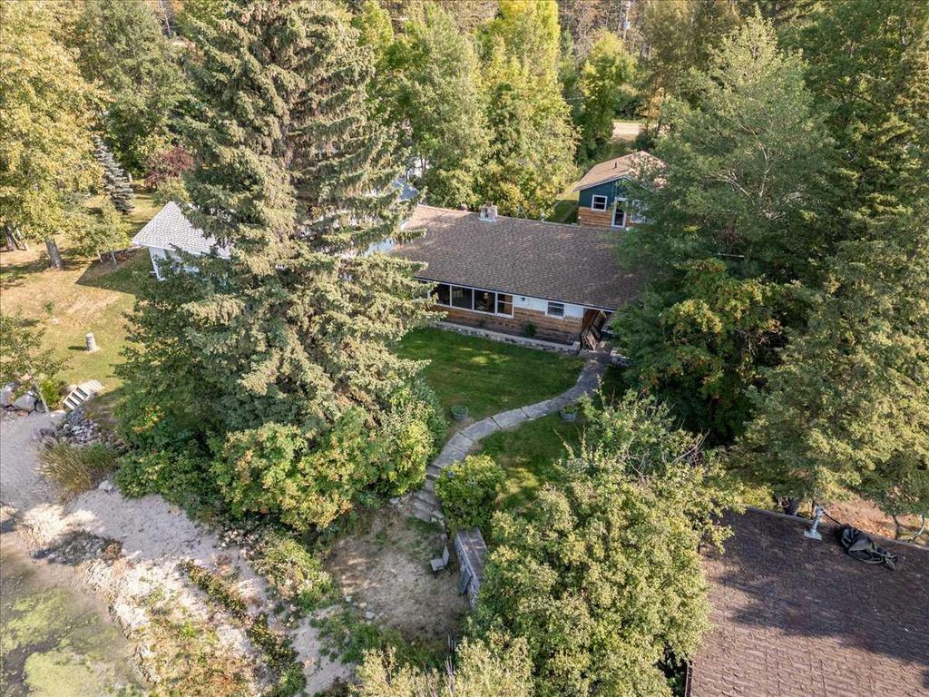 Photo of 60 Beach Avenue, Itaska Beach, AB T0C 2C0 (MLS # A2310693)