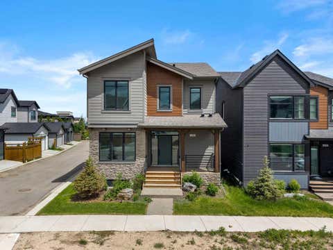 Photo of 212 Treeline Avenue SW, Calgary, AB T2Y 0W5 (MLS # A2320510)