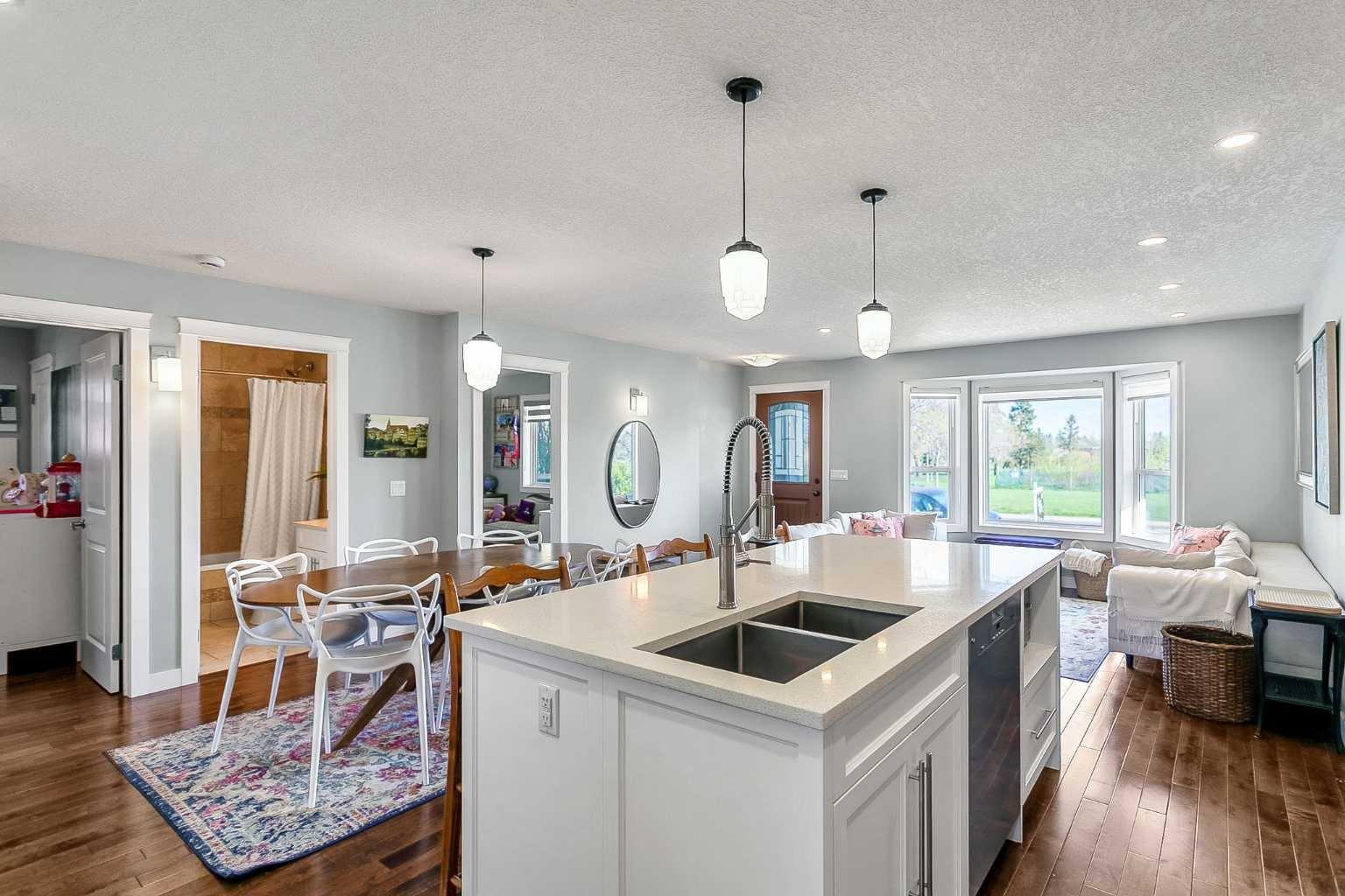 95 Hillgrove Crescent SW