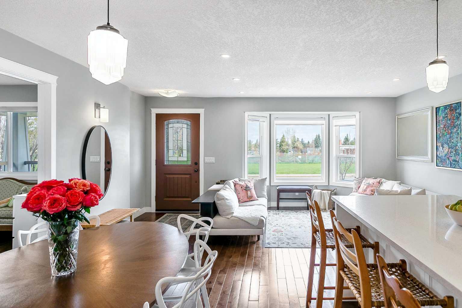 95 Hillgrove Crescent SW