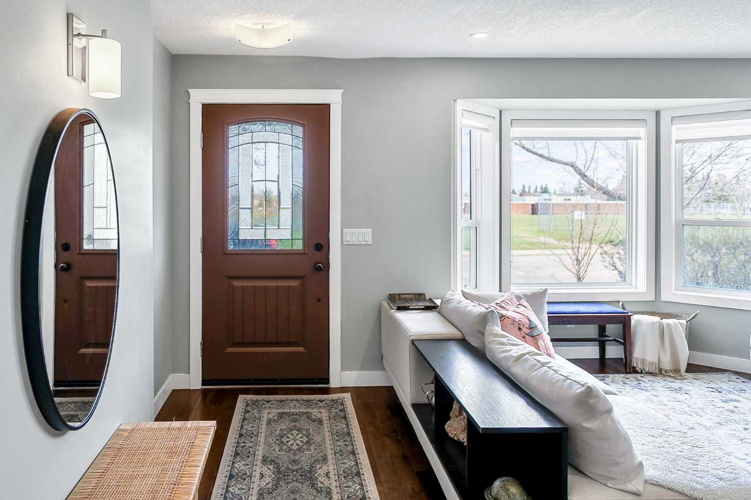 95 Hillgrove Crescent SW
