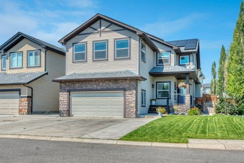Photo of 101 Hawkmere Place, Chestermere, AB T1X 0C6 (MLS # A2332285)