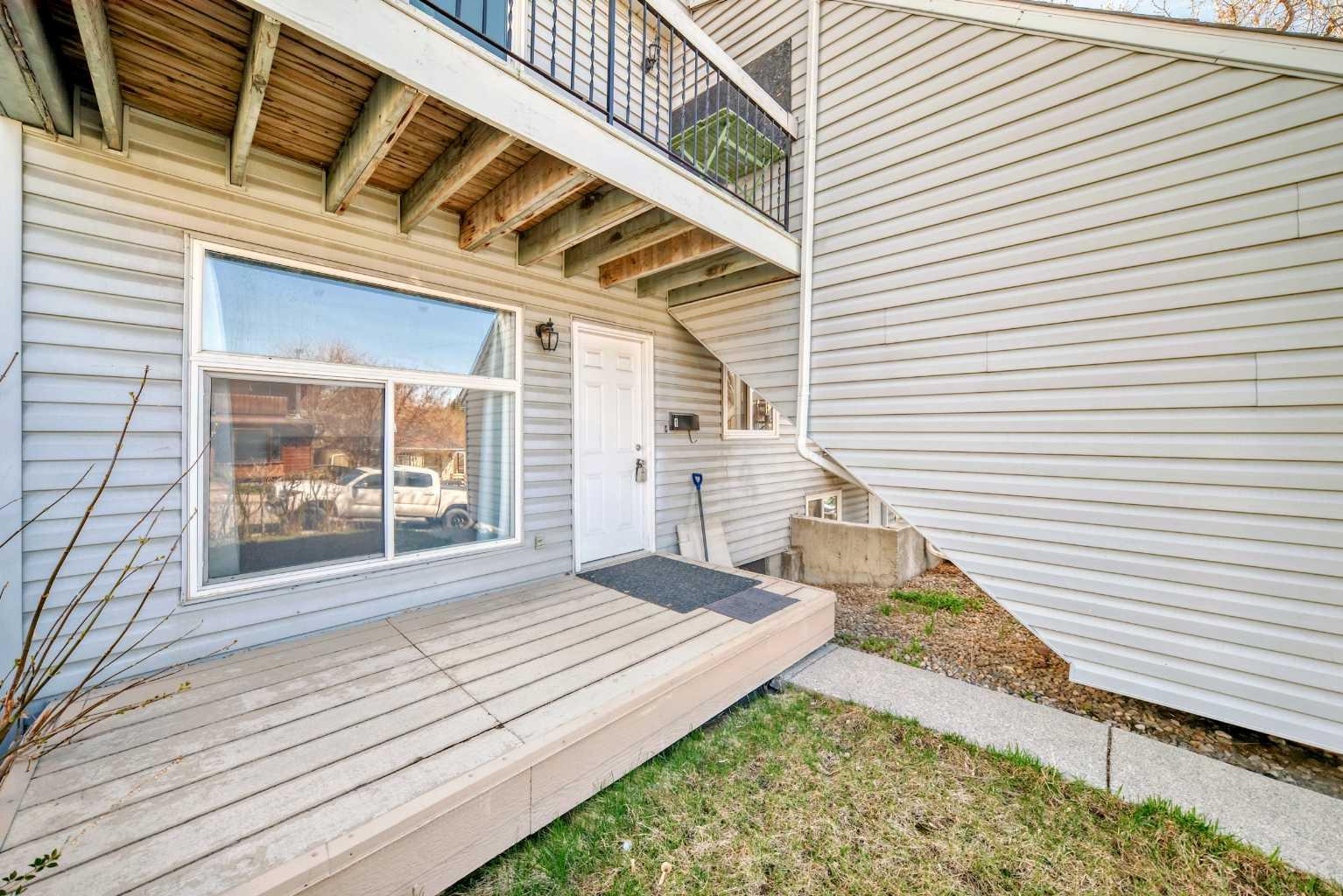 3820 Parkhill Place SW 1