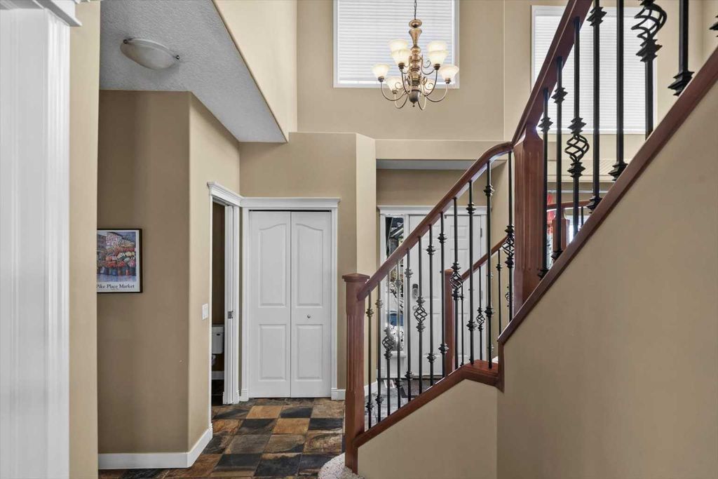 Photo of 290 Tuscany Ridge Park NW, Calgary, AB T3L 2H8 (MLS # A2292403)