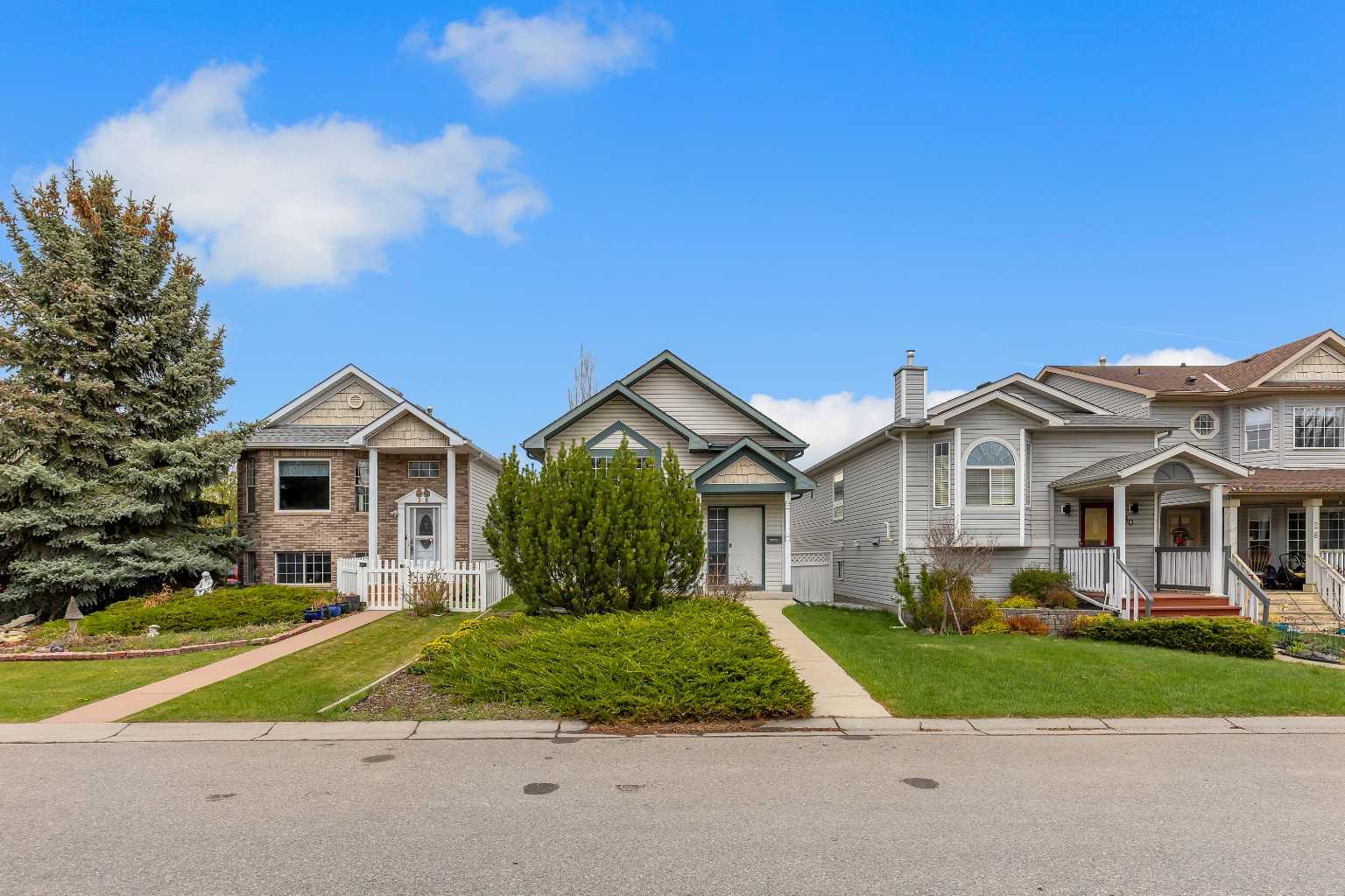 34 Hidden Spring Circle NW