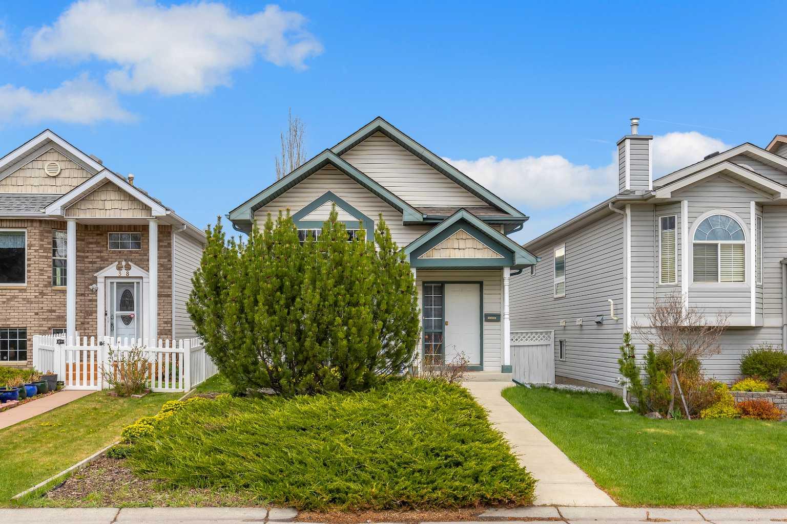 34 Hidden Spring Circle NW