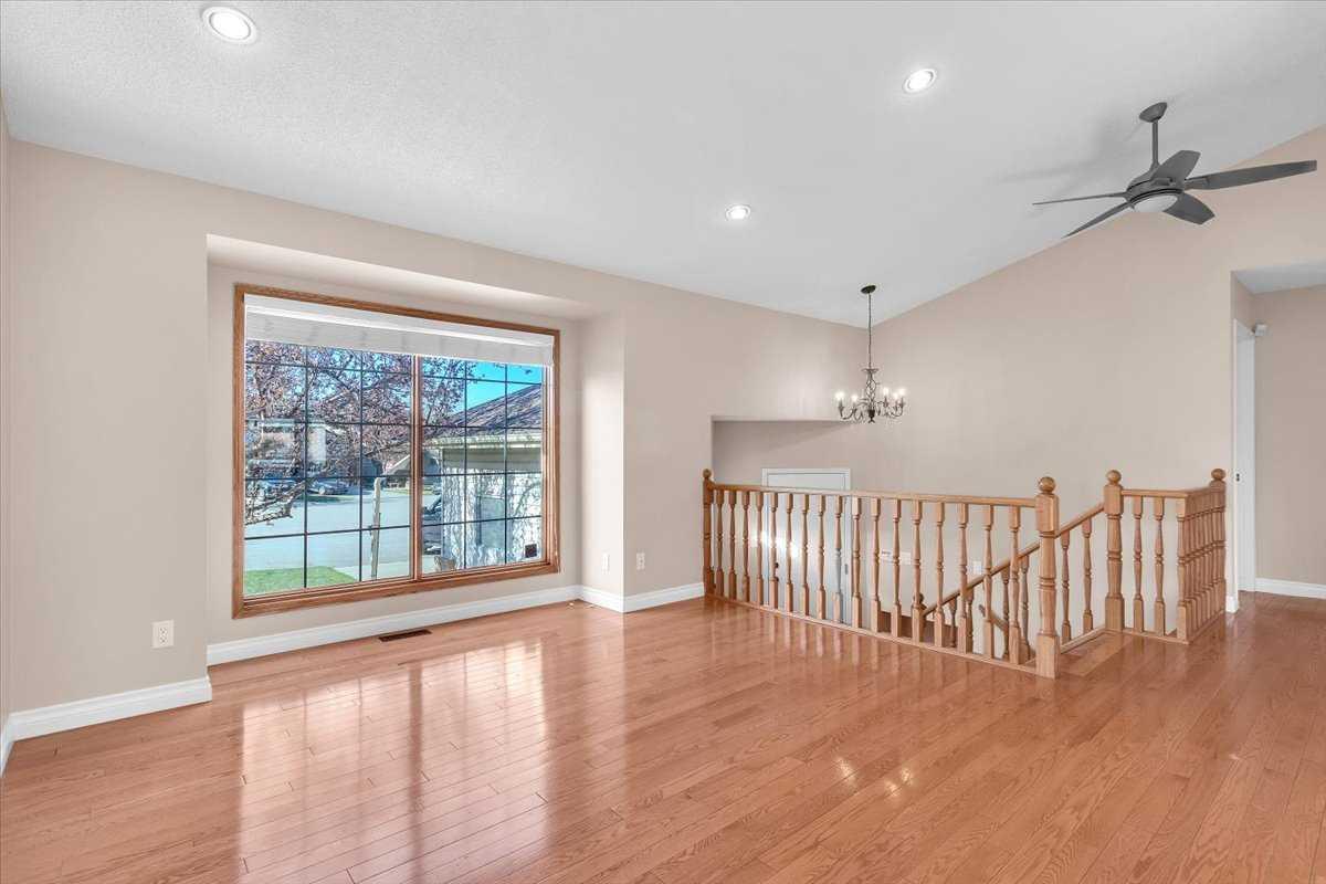 248 Riverside Mews SE