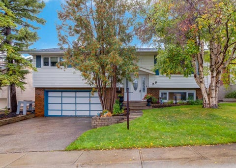 Photo of 99 Silver Brook Drive NW, Calgary, AB T3B 3H6 (MLS # A2343992)