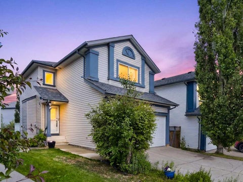 Photo of 125 Coverton Circle NE, Calgary, AB T3K 4R7 (MLS # A2324804)